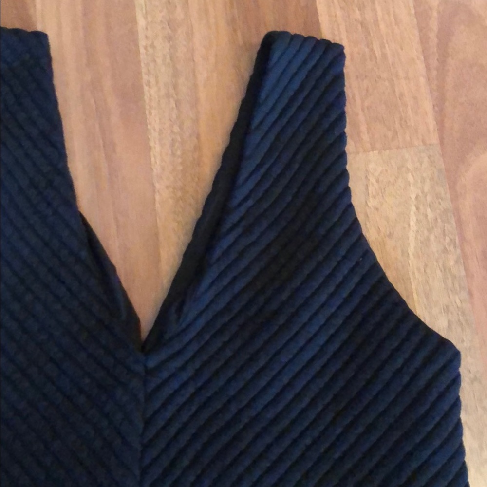 Elegant Black Mini Dress - Picture 6 of 6